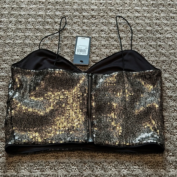Sequin cropped top, gorgeous piece, size small. - Picture 2 of 5